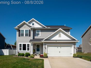 3677 Amber Oaks Drive, Howell Township, Mi 48855