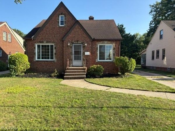 1211 Tuxedo Avenue, Parma, OH 44134