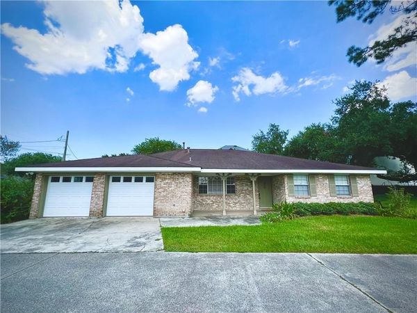 179 SAUVE Road, River Ridge, LA 70123