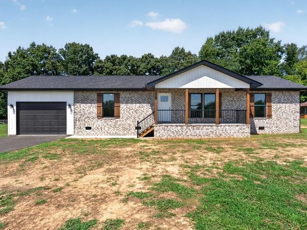 254 Bob Johnson Ln, Cookeville, TN 38501