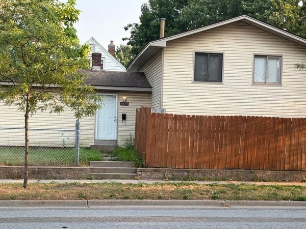 4859 Bryant Avenue N, Minneapolis, MN 55430
