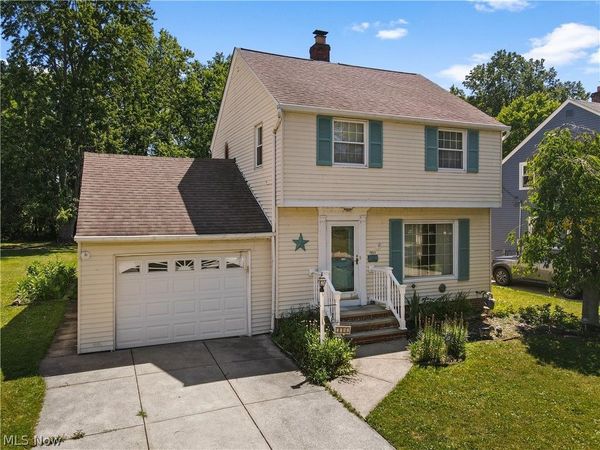 7051 Parma Park Boulevard , Parma Heights, OH 44130