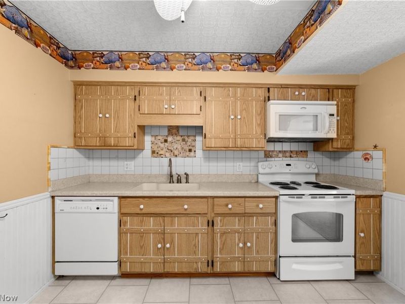 7051 Parma Park Boulevard, Parma Heights, OH 44130 Photo 20