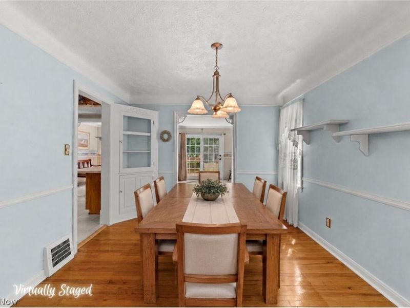 7051 Parma Park Boulevard, Parma Heights, OH 44130 Photo 3