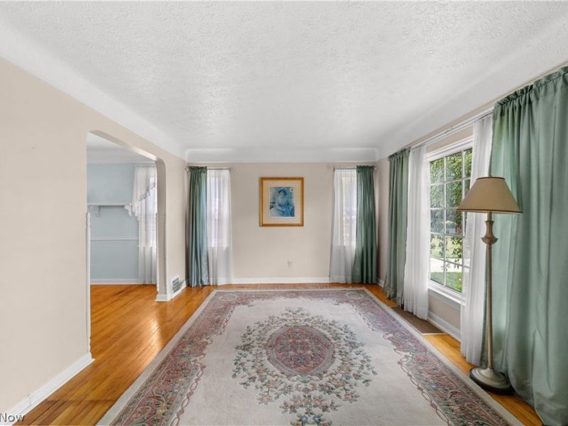 7051 Parma Park Boulevard, Parma Heights, OH 44130 Photo 9