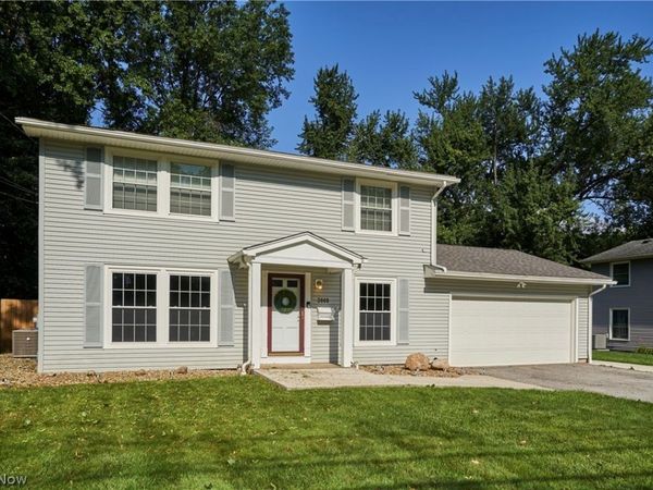 3808 Vira Road , Stow, OH 44224