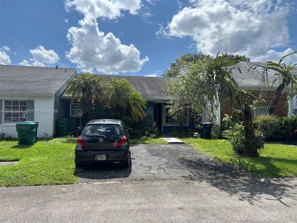 14414 SW 142nd Ct , Miami, FL 33186