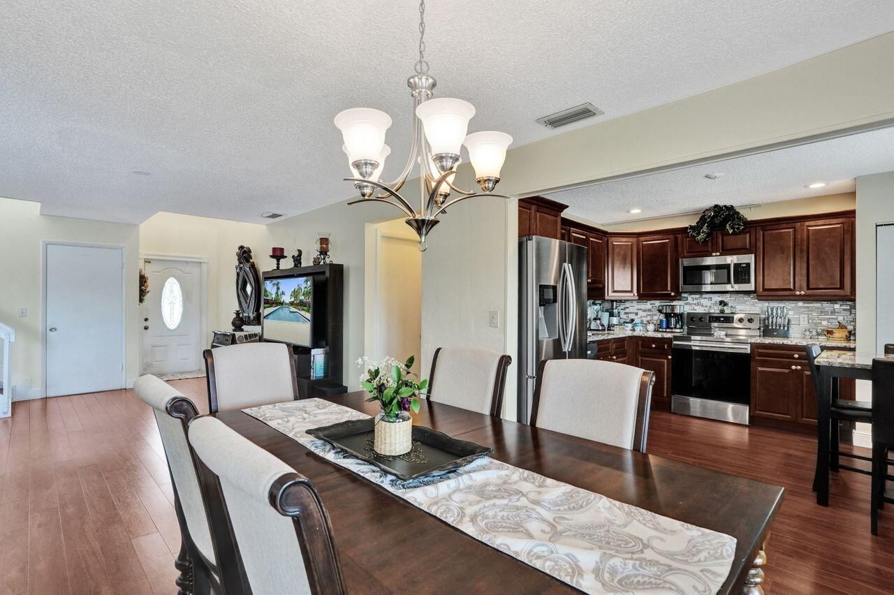 4737 Grapevine Way, Davie, FL 33331 Photo
