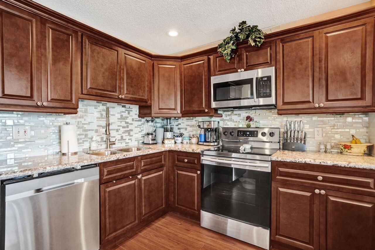 4737 Grapevine Way, Davie, FL 33331 Photo