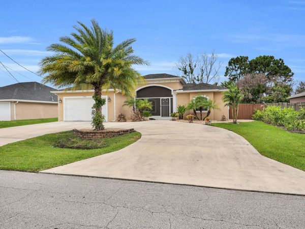 5784 NW WESLEY Road, Port St. Lucie, FL 34986