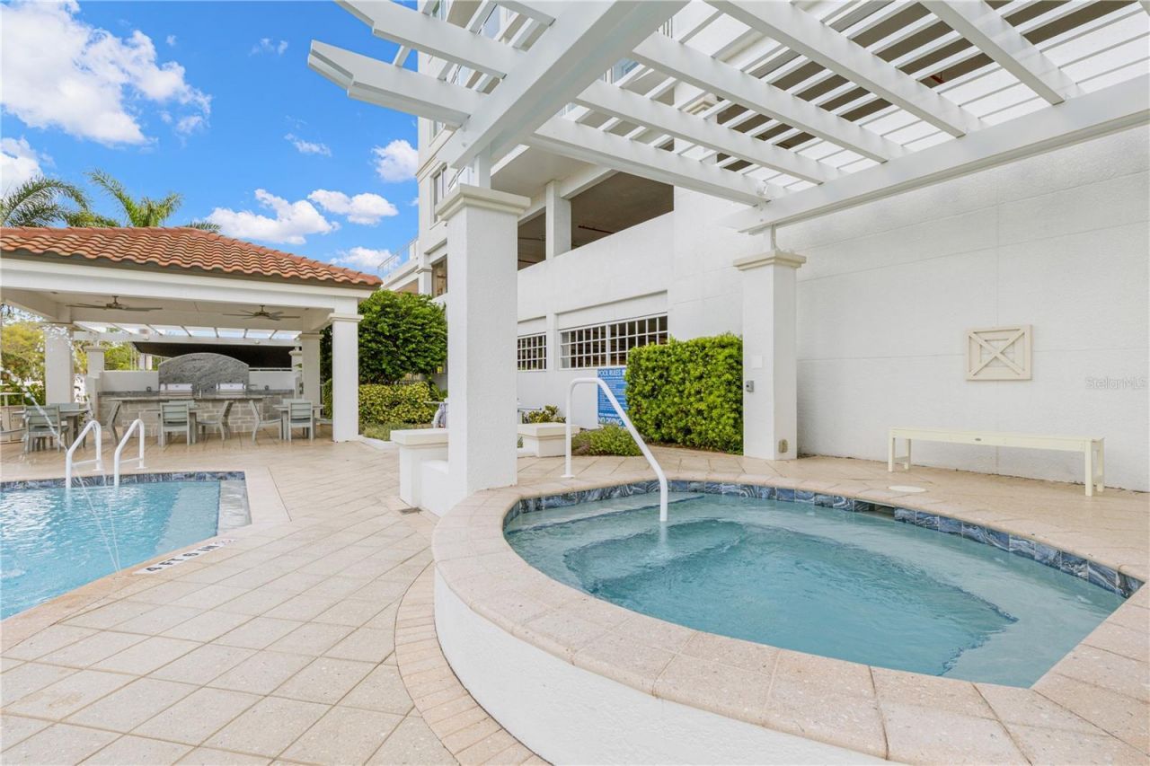 1325 Snell Isle Boulevard Ne, Unit 812, Saint Petersburg, FL 33704 Photo