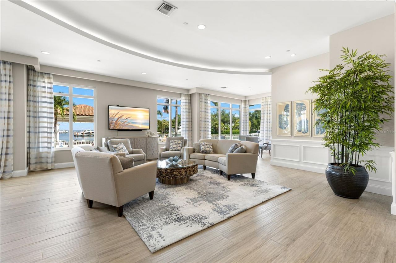 1325 Snell Isle Boulevard Ne, Unit 812, Saint Petersburg, FL 33704 Photo