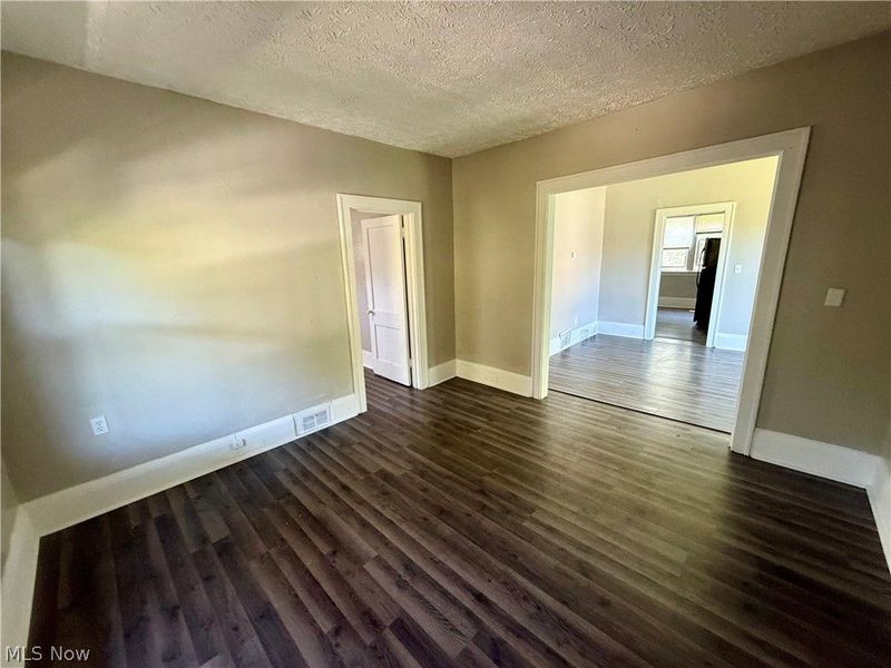 866 Beardsley Street , Unit 2, Akron, OH 44311 Photo 2