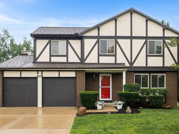 2256 Presley Drive , Grove City, OH 43123