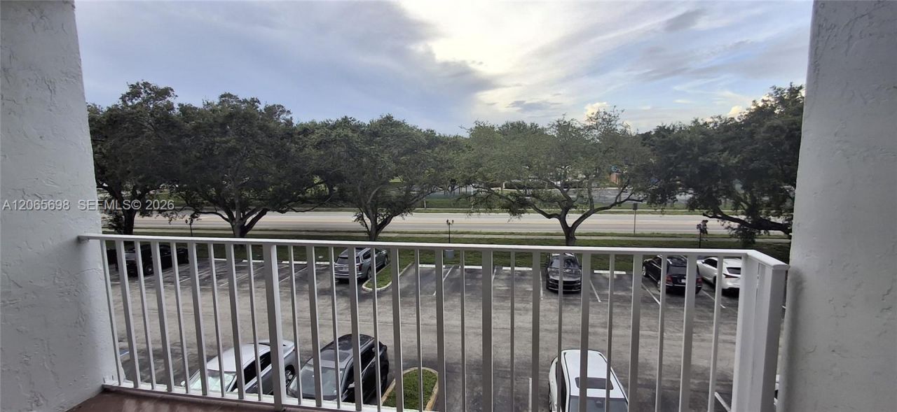 901 Hillcrest Dr, Unit 311, Hollywood, FL 33021 Photo
