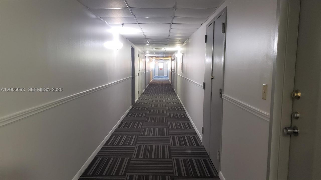 901 Hillcrest Dr, Unit 311, Hollywood, FL 33021 Photo