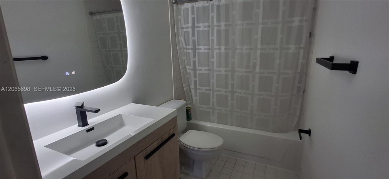 901 Hillcrest Dr, Unit 311, Hollywood, FL 33021 Photo