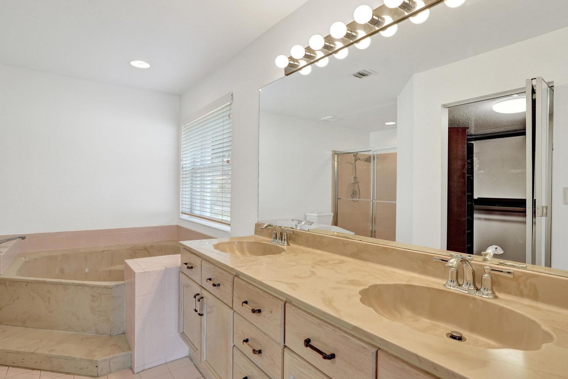 10729 Edinburgh Street, Cooper City, FL 33026 Photo