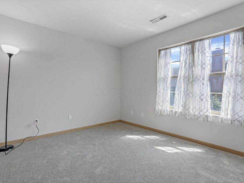 2402 Huntmaster Lane, Grove City, OH 43123 Photo 7