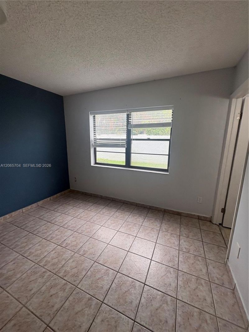 18236 Mediterranean Blvd , Unit 3-12, Hialeah, FL 33015 Photo