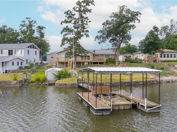 4705 Lower Prairie Hollow Road, Roach, MO 65787