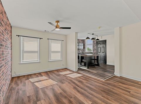 Main Photo