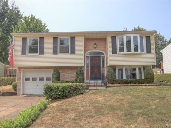 1364 Peppertree Drive, Derby, NY 14047