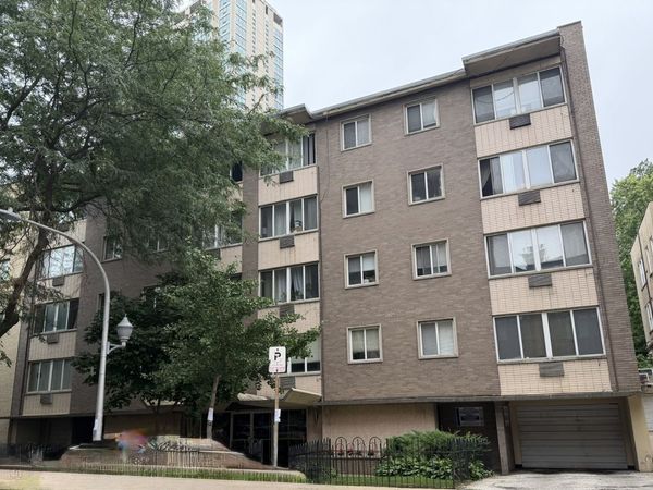 539 W Stratford Place, Unit 506, Chicago, IL 60657