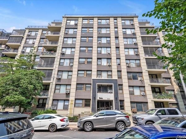 98-10 64 Avenue , Unit 4H, Rego Park, NY 11374