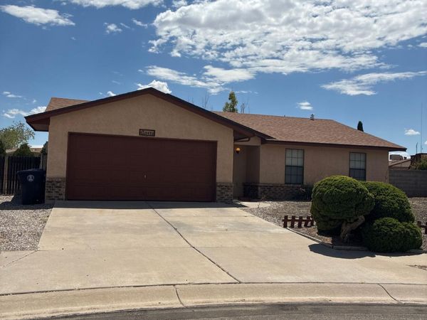 5432 Pepperwood Court NW, Albuquerque, NM 87120