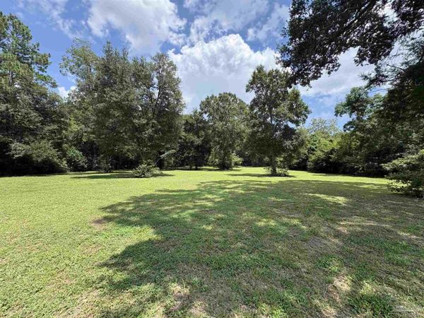 7506 Klondike Rd, Pensacola, FL 32526