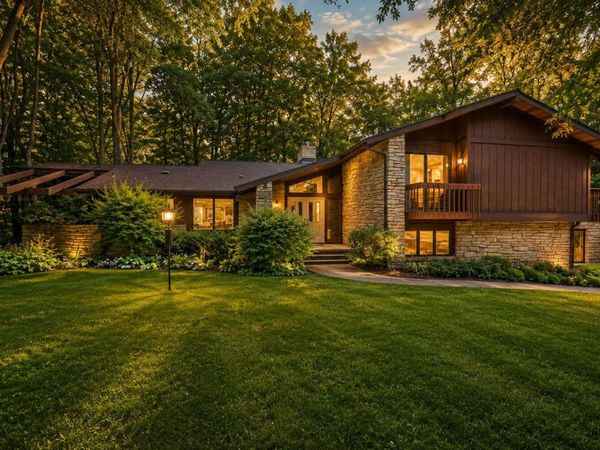 1147 N 400 E , Chesterton, IN 46304