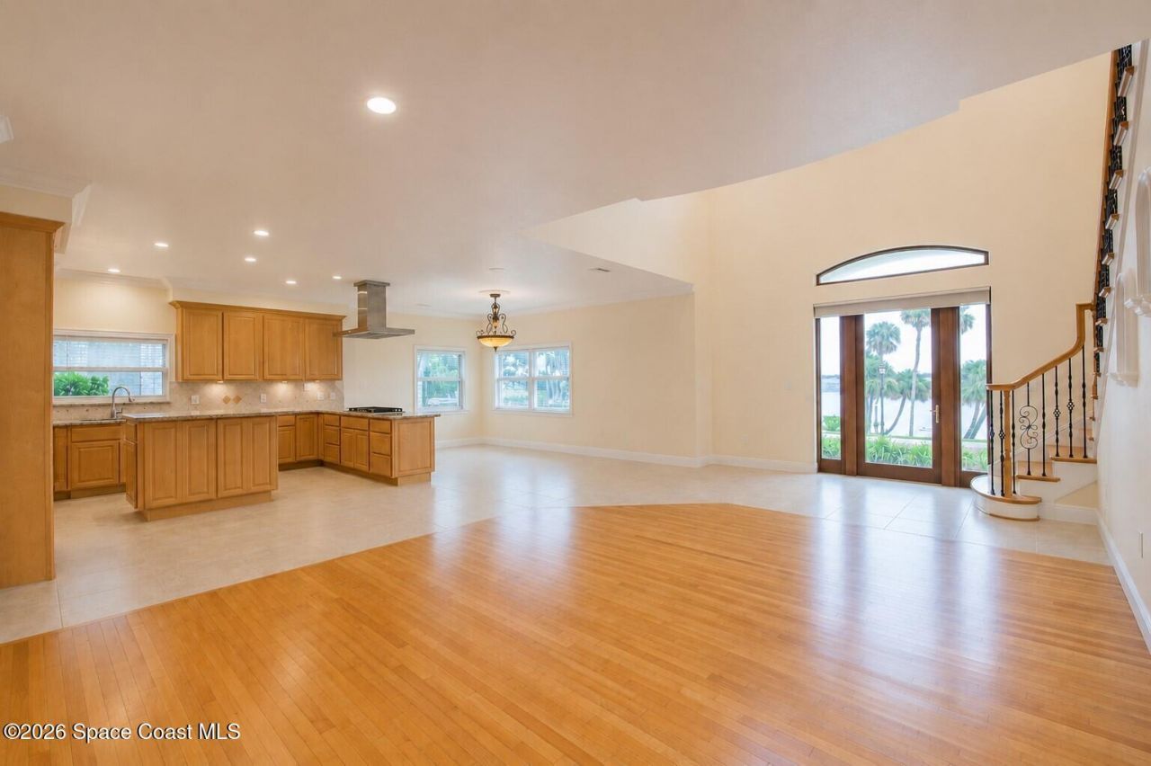 1613 N Indian River Drive , Cocoa, FL 32922 Photo