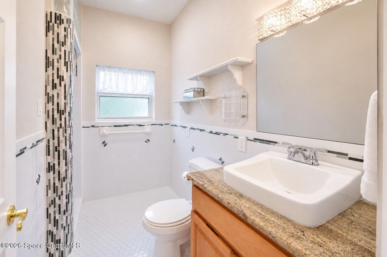 1613 N Indian River Drive , Cocoa, FL 32922 Photo