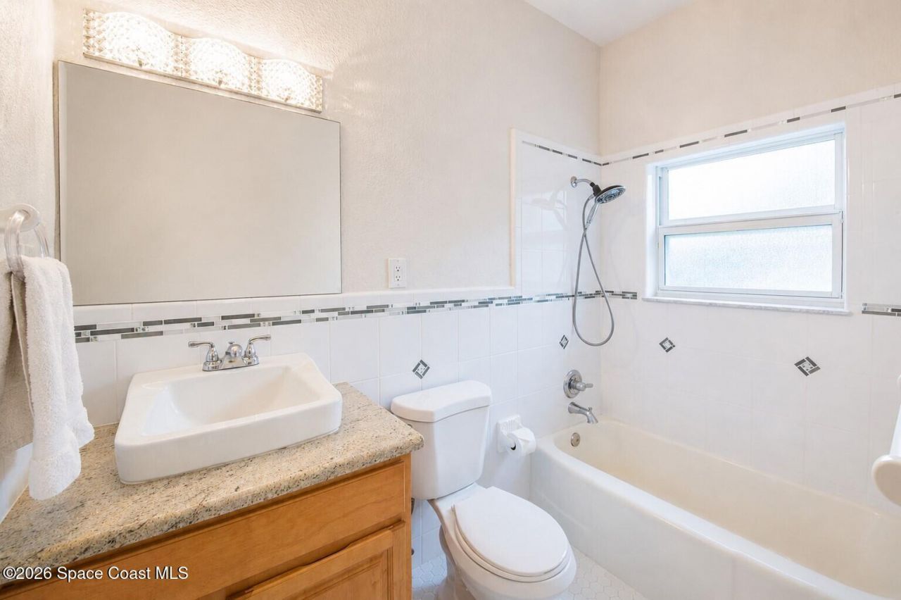 1613 N Indian River Drive , Cocoa, FL 32922 Photo