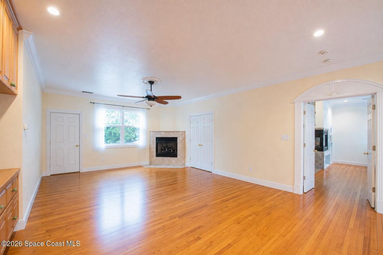 1613 N Indian River Drive , Cocoa, FL 32922 Photo