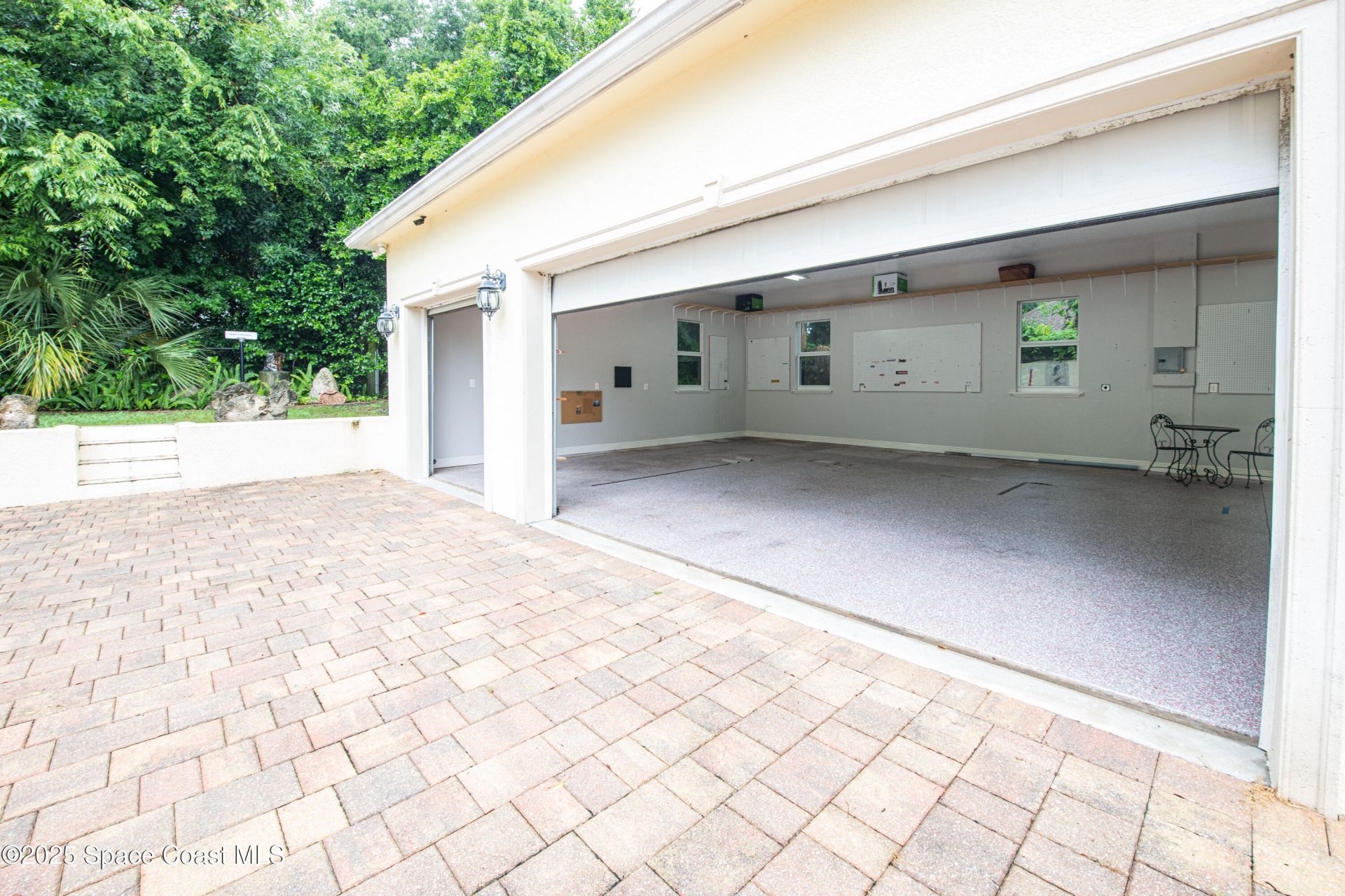 1613 N Indian River Drive , Cocoa, FL 32922 Photo