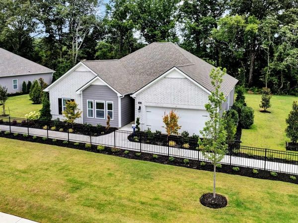 945 MEWBORN FARM RD, Oakland, TN 38060