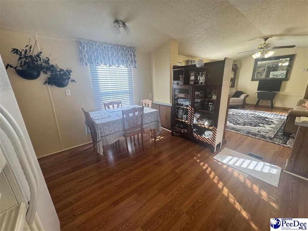 4341 Lake Swamp Road Photo 7