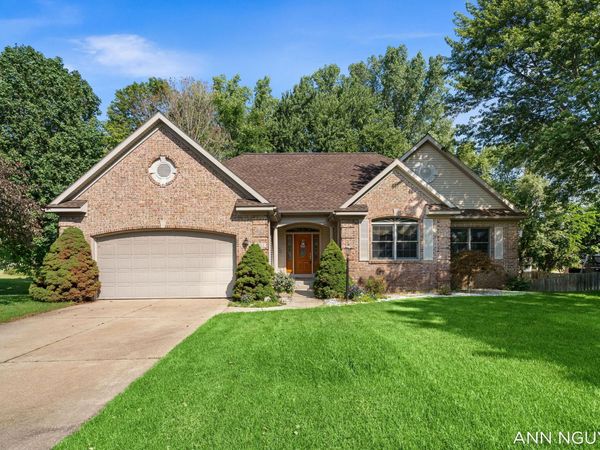 5263 Pine Slope Drive SW, Wyoming, MI 49519