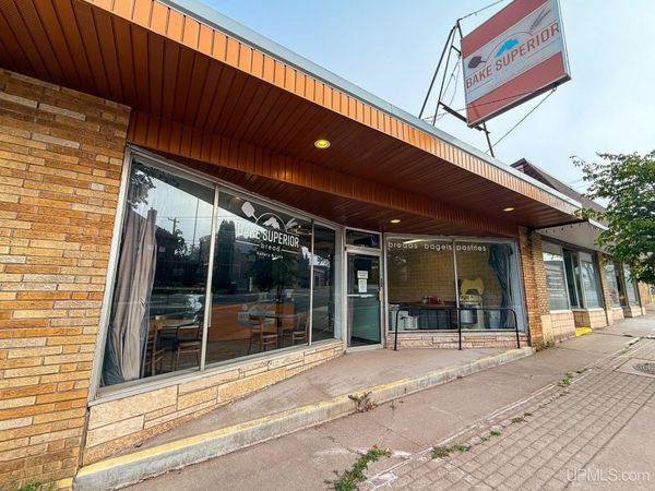 230 E Aurora Street, Ironwood, MI 49938