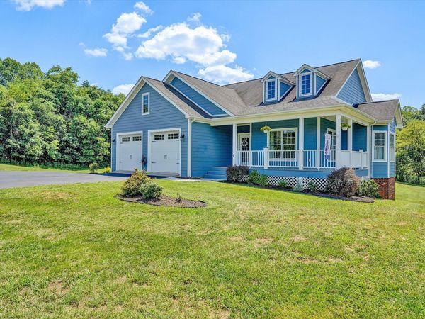 131 Grand Harbour CT , Hardy, VA 24101