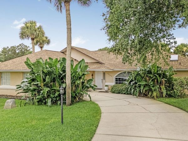 4586 Miles Drive, Port Orange, FL 32127