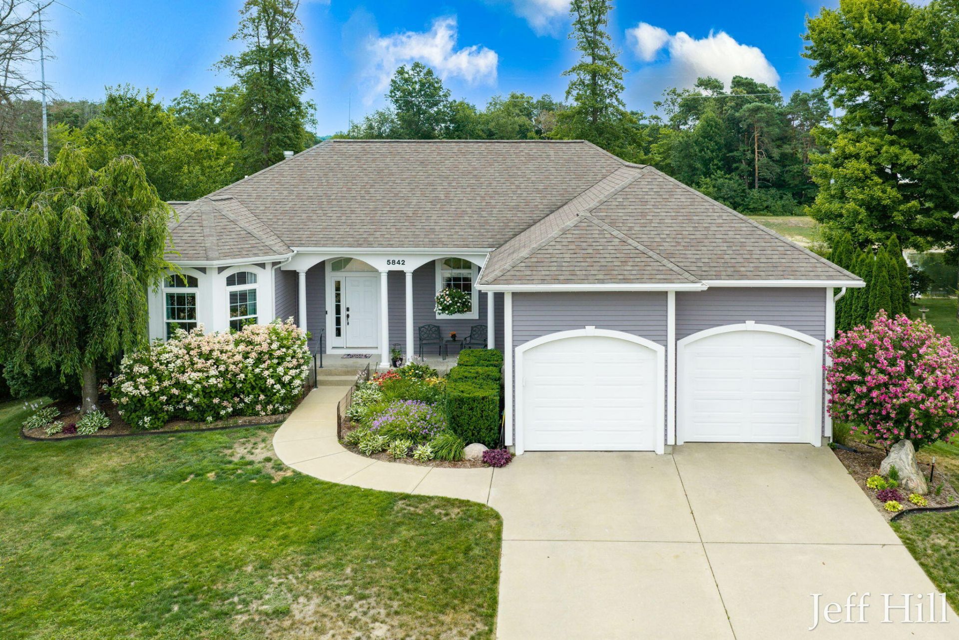 5842 Chandonnet Drive, Muskegon, MI 49444 Main Photo