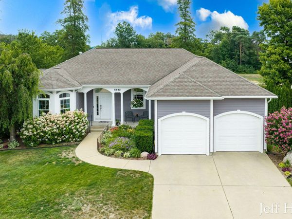 5842 Chandonnet Drive, Muskegon, MI 49444