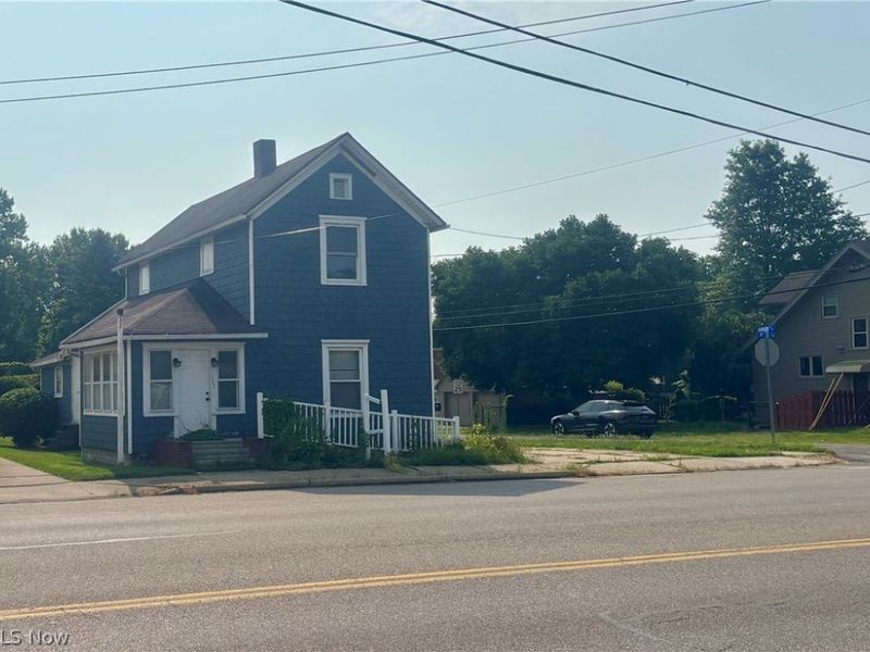 35 31st Street SW, Barberton, OH 44203 Photo 3