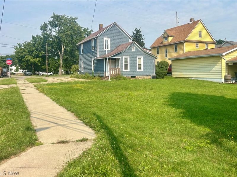 35 31st Street SW, Barberton, OH 44203 Photo 4