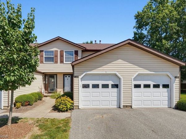 1905 Ridge Meadow Court , Twinsburg, OH 44087