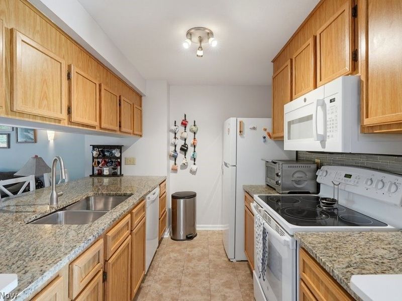 1905 Ridge Meadow Court , Twinsburg, OH 44087 Photo 7