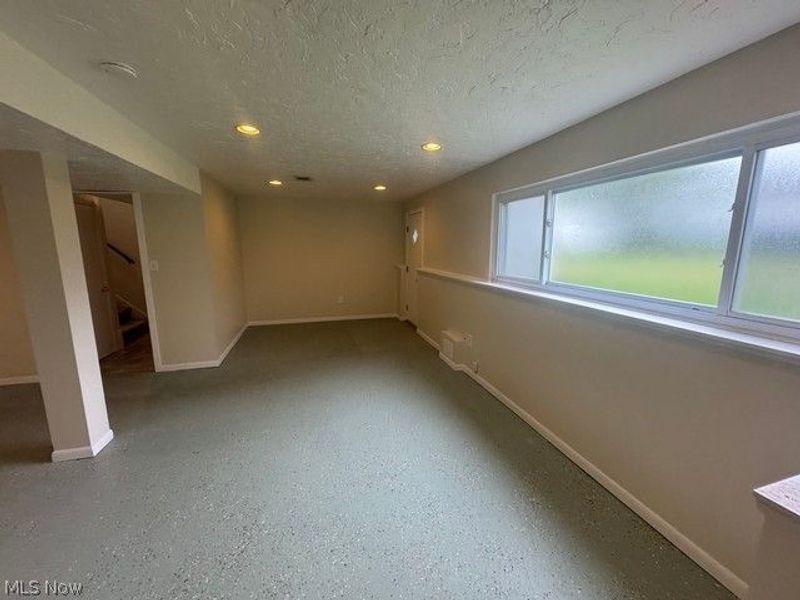 24051 Columbus Road, Bedford Heights, OH 44146 Photo 27